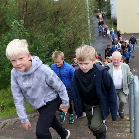 Verkefnið „Göngum í skólann“ var formlega sett í Brekkuskóla á Akureyri.