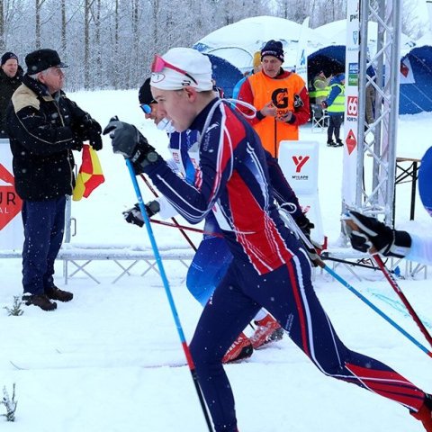 Keppendur í Byl, 24 km göngunni, leggja af stað. Ræsirinn Hermann Sigtryggsson lengst til vinstri. Mynd: Skapti Hallgrímsson